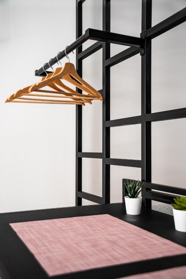 Modern Studio Close To Waterfront テッサロニキ エクステリア 写真
